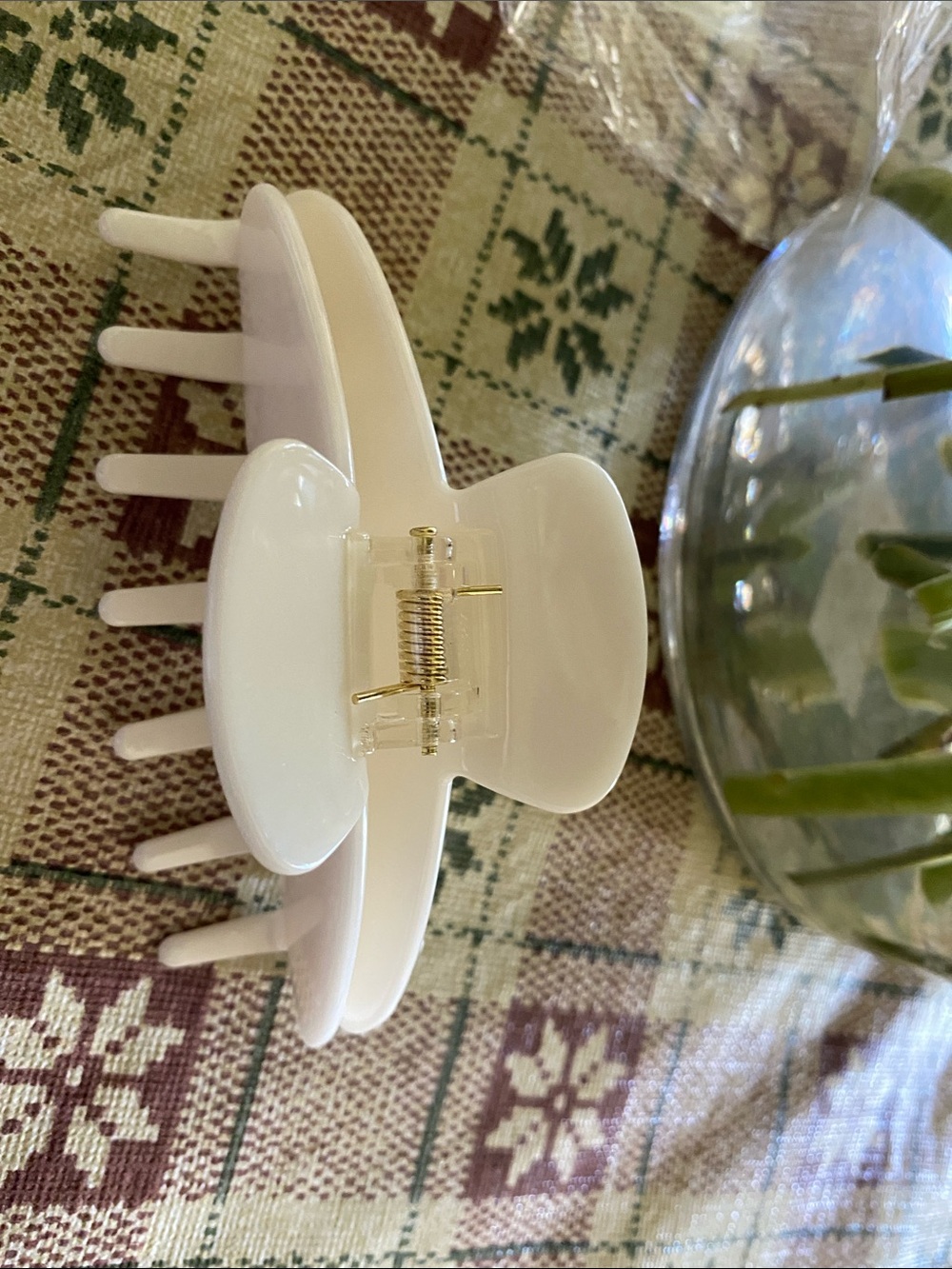 RPZL Ivory Jelly Acetate Hair Claw Clip
